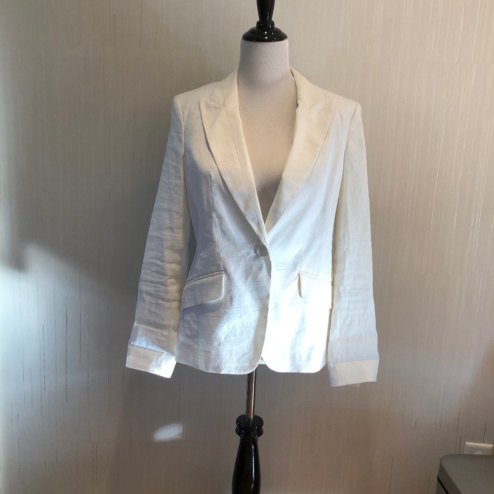 Bebe White Blazer, NWT, Size 10